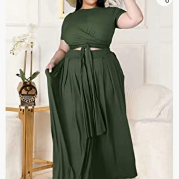 Dresses & Skirts - NWOT Boho wrap 2pc skirt set